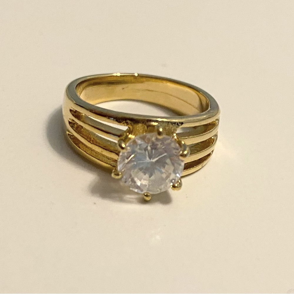 Gold-Tone Split Shank Ring with Round Clear Stone -size 5